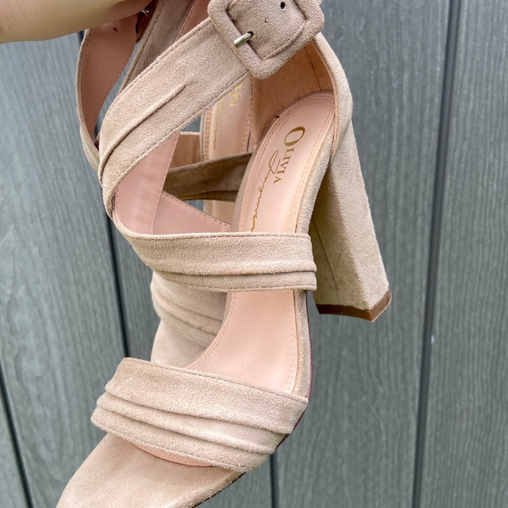 👡✨HEELS✨👡 - Picture 3 of 3